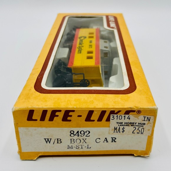 Vintage Life-Like HO Scale Chessie System WM 1872 Freight Train Caboose with Box - Picture 4 of 5